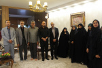 به مناسبت هفته دفاع مقدس انجام شد: دیدار رئیس دانشگاه جامع علمی کاربردی خراسان استان رضوی با خانواده شهید چراغچی
