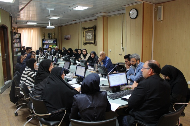 اولین جلسه دبیران انجمن های علمی  دانشجویی مراکز آموزش علمی کاربردی  استان در سال نو، روز یکشنبه تشکیل شد.