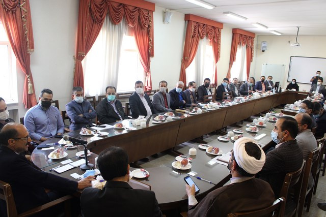 نشست هم اندیشی سرپرست دانشگاه جامع علمی کاربردی خراسان رضوی با روسای مراکز آموزشی استان