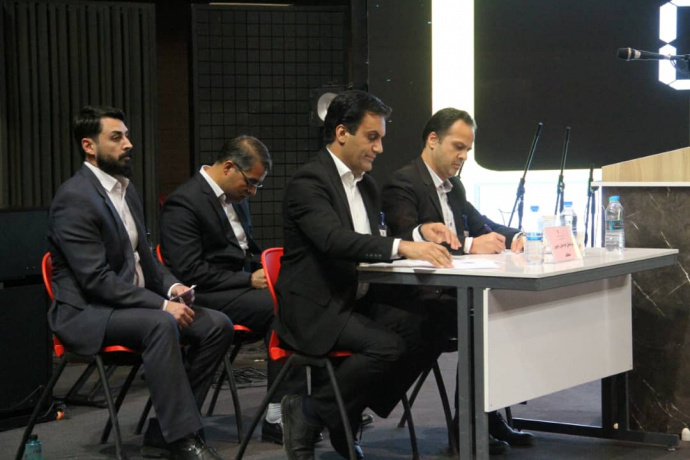 اختتامیه پنجمین دوره مسابقات مناظره دانشجویی/ خراسان رضوی دوم شد