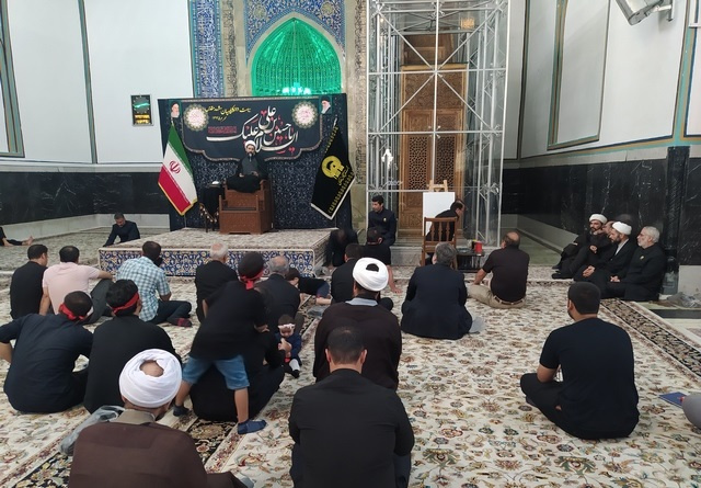 برگزاری مراسم عزاداری هیئت دانشگاهیان دانشگاه جامع علمی کاربردی با حضور نماینده مقام معظم رهبری در دانشگاه های کشور در حرم مطهر رضوی