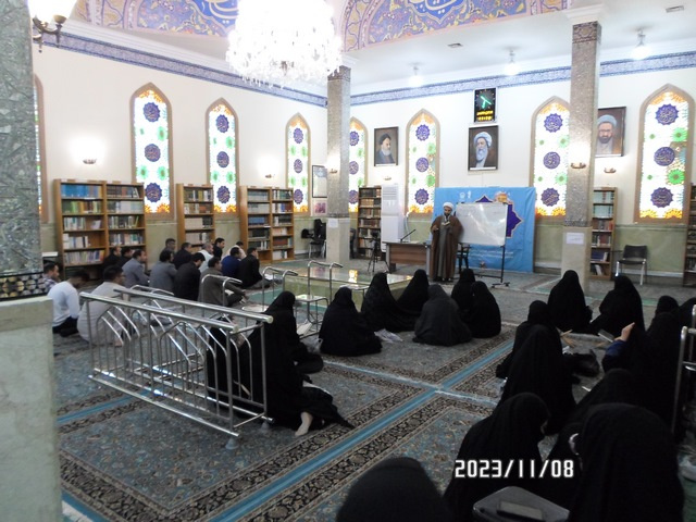 عطر ملکوتی قرآن کریم در چهارمین دوشنبه قرآنی دانشگاه از حرم مطهر رضوی