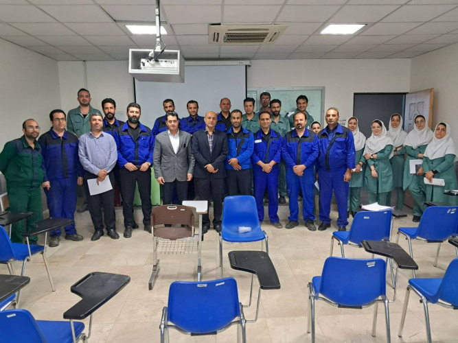 برگزاری دوره کوتاه مدت بدو استخدام پرسنل شرکت‌های مستقر در شهرک‌های صنعتی مشهد توسط دانشگاه جامع علمی کاربردی استان خراسان رضوی