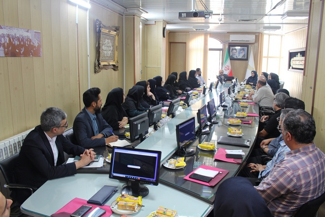 برگزاری کارگاه آموزشی کارشناسان  آموزش و دانش آموختگان مراکز علمی کاربردی استان